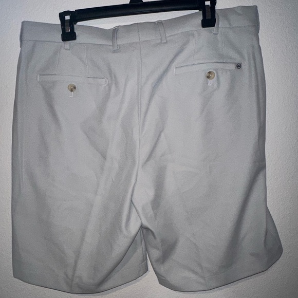 NWT Peter Millar Crown Crafted Surge Performance in Light Grey Size 36 - Picture 2 of 7